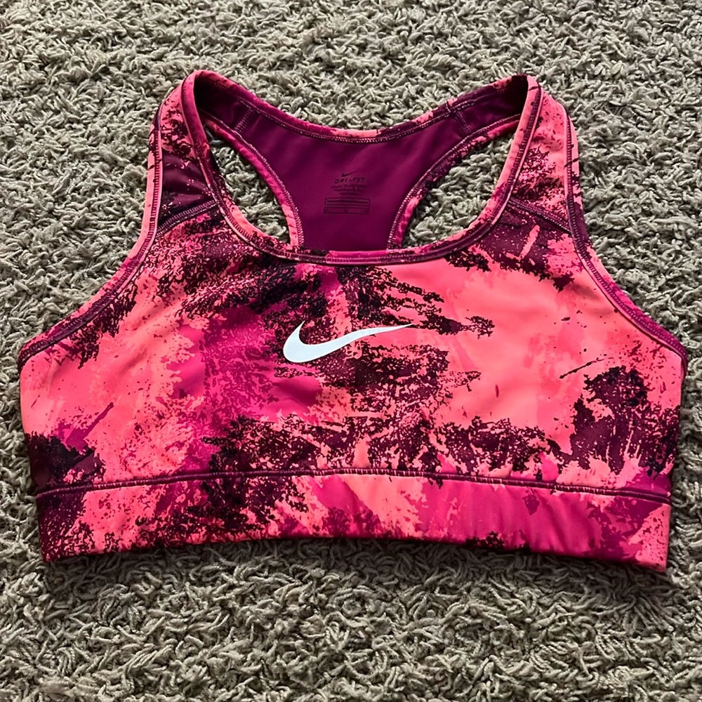 New Women’s Nike Sports Bra